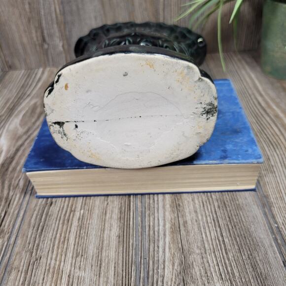 Vintage Fan Vase, Dark Green Cherub & Scrolls Pedestal - Picture 4 of 6